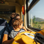 Voyage en train de nuit en famille : conseils & témoignages