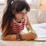 comment couvrir facilement un livre ou un cahier?