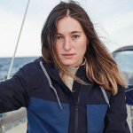 Camille Etienne: l’incroyable projet de rejoindre la COP30 en voilier