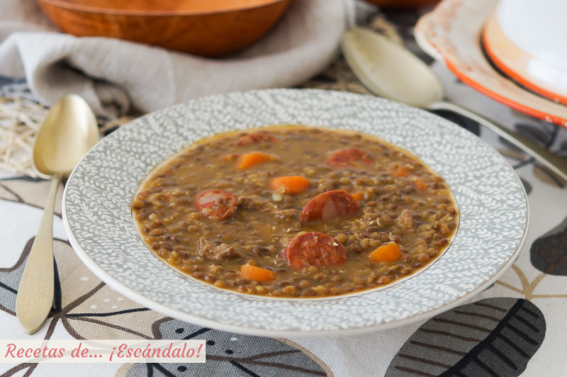 Lentejas con chorizo. Receta tradicional muy fácil y deliciosa