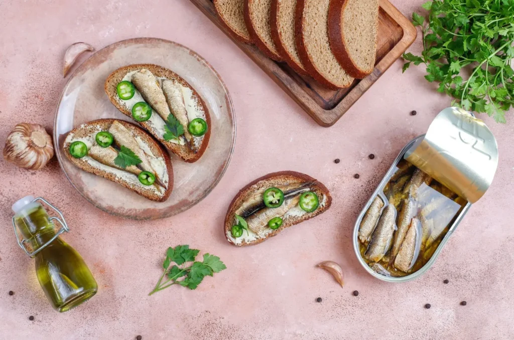¿Cómo preparar sardinas en aceite de oliva y otras conservas de pescado azul en casa? - La Española Aceites
